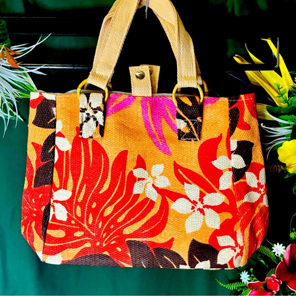 Small red tote